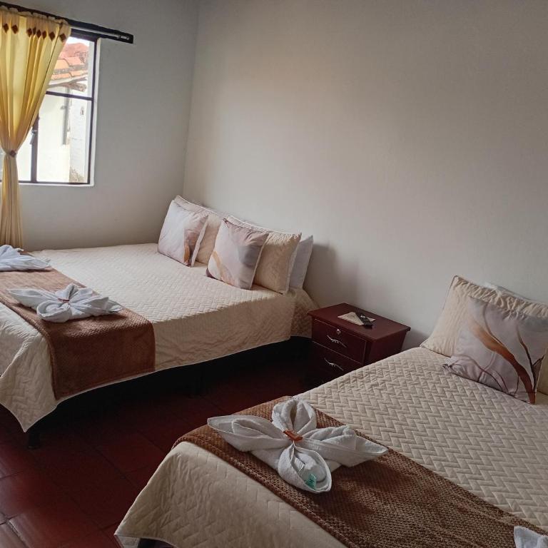 Aparta Hotel Eucalyptus - Economy Quadruple Room with Shared Bathroom - 2