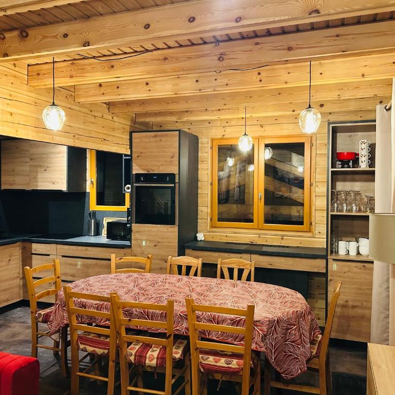 Chalet individuel 8 pers à Chatel Porte du soleil avec Jacuzzi exterieur - Chalet - 5