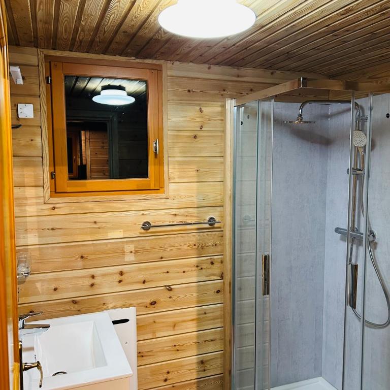 Chalet individuel 8 pers à Chatel Porte du soleil avec Jacuzzi exterieur - Chalet - 6
