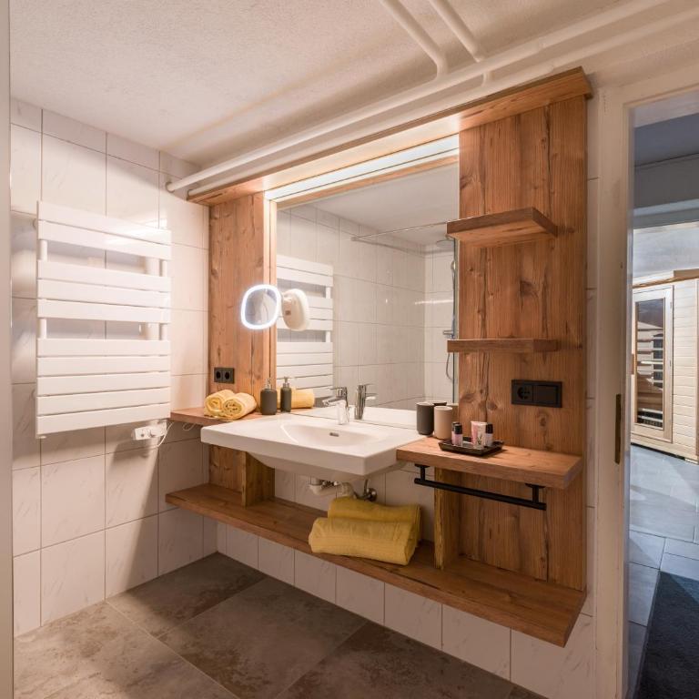 Landhaus Exenberger / Ferienwohnung Smaragd - Apartment mit 3 Schlafzimmern - 26