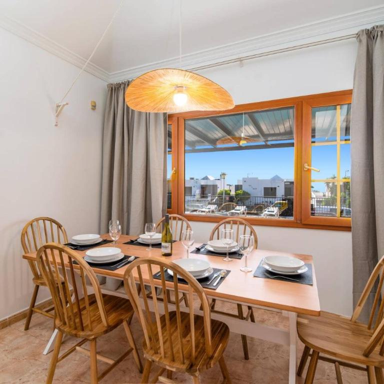 Villa Nazaret by Villa Plus - Villa - 11