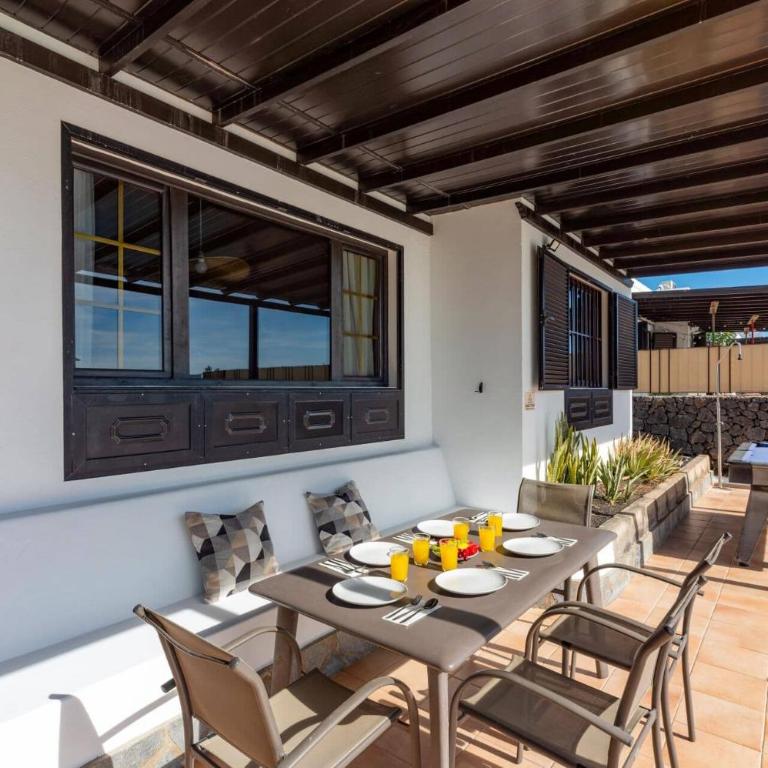 Villa Nazaret by Villa Plus - Villa - 13