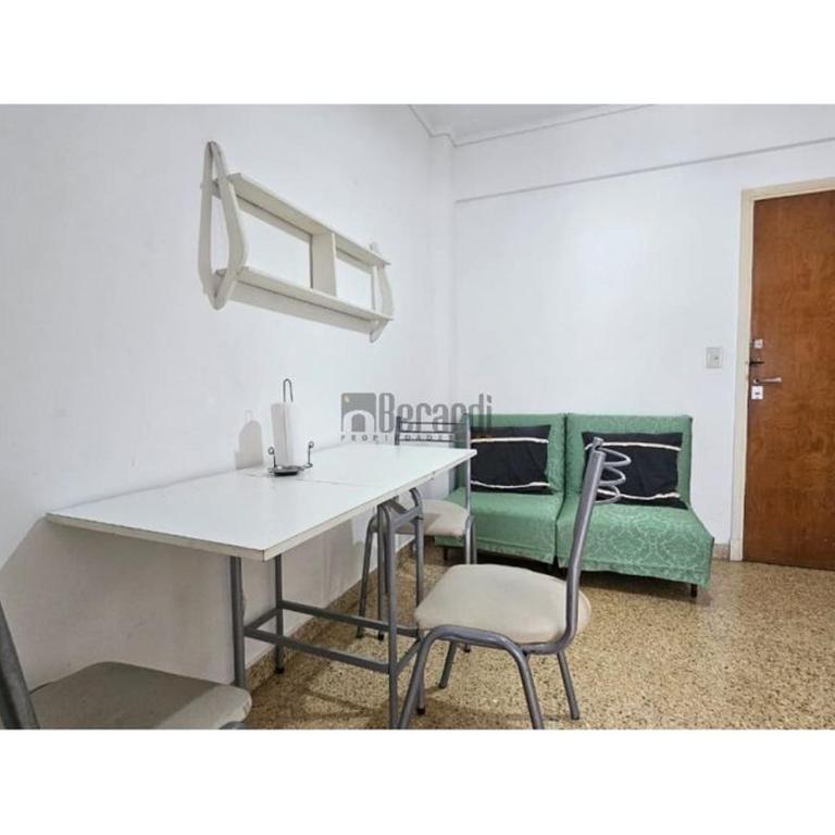 Departamento monoambiente Arenales - Apartamento de 1 dormitorio - 2