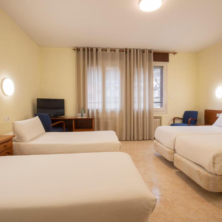 Hotel Oros by Nexta - Habitación cuádruple - 1