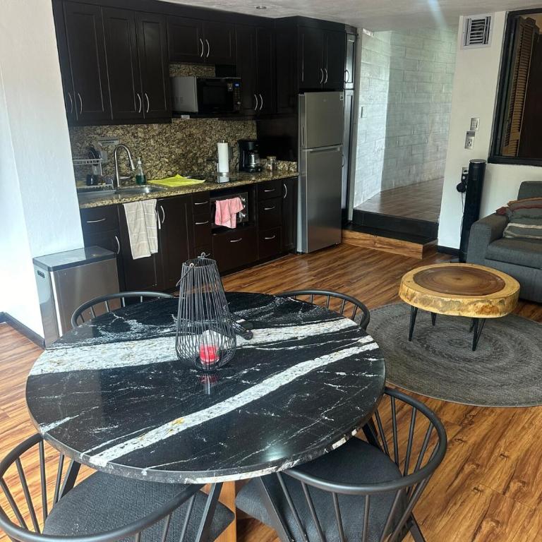 La mejor ubicación Condomar 133 - Apartamento de 2 dormitorios - 30