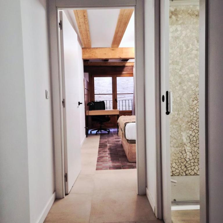 Valencia Catedral Apt - Two-Bedroom Apartment - 12