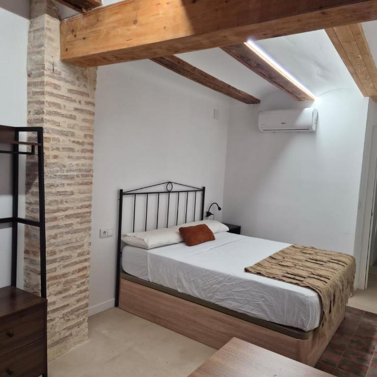 Valencia Catedral Apt - Two-Bedroom Apartment - 13