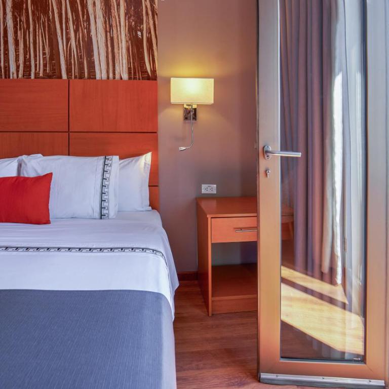 Hotel Cusco La Paccha, Affiliated by Melia - Habitación Superior con balcón - Cama extragrande - 1