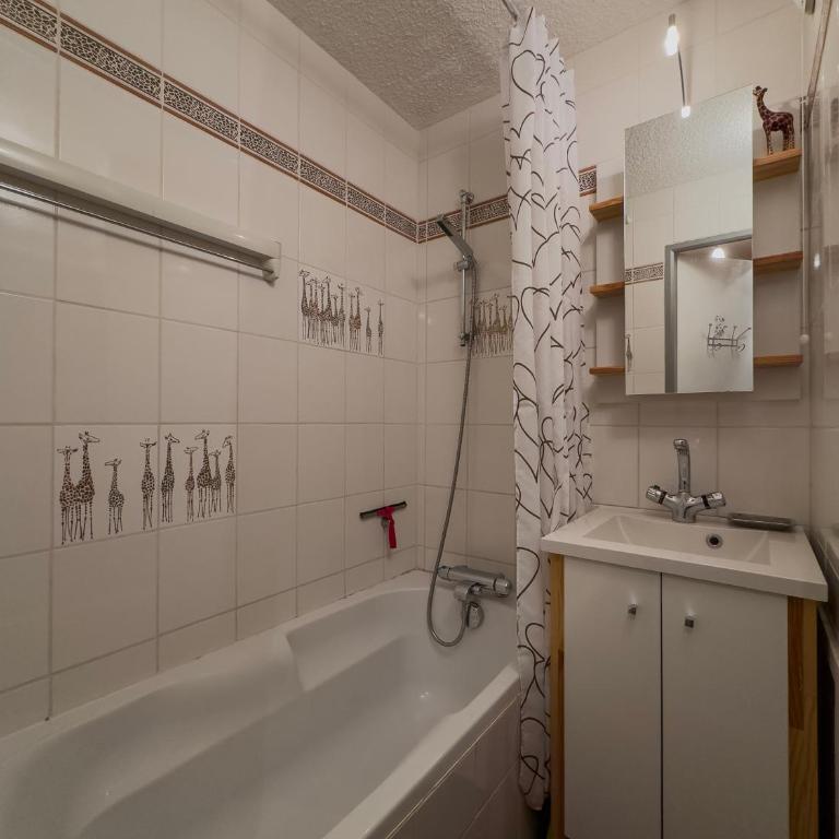 L'Escale - Au Pied des Pistes avec Parking Public - Appartement 2 Chambres - 36