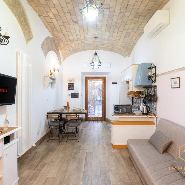 Imperium Residence - 100mt to metro, private Patio, A-C, 2-4 pax - Casa con 1 Camera da Letto - 11