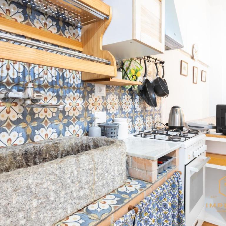 Imperium Residence - 100mt to metro, private Patio, A-C, 2-4 pax - Casa con 1 Camera da Letto - 16