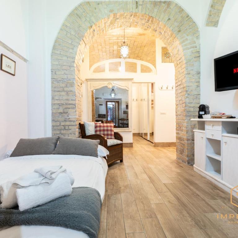 Imperium Residence - 100mt to metro, private Patio, A-C, 2-4 pax - Casa con 1 Camera da Letto - 14
