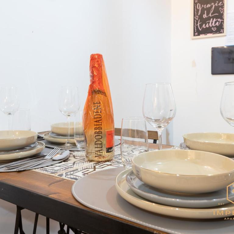 Imperium Residence - 100mt to metro, private Patio, A-C, 2-4 pax - Casa con 1 Camera da Letto - 19