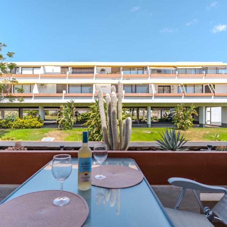 Sunny Studio with Pool & Terrace & WIFI - Apartamento de 1 dormitorio - 4