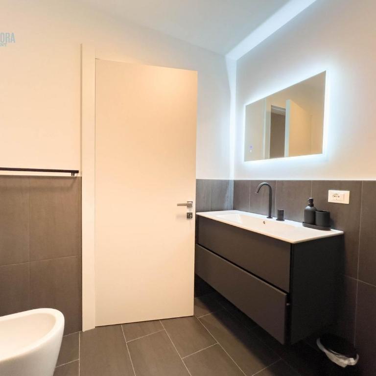 Blue Palace 5D Tirabora Short Rent, con parcheggio privato - Appartamento con 2 Camere da Letto - 5