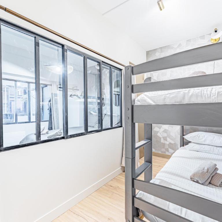 Modern Family Suite with 3 bedrooms and 2 bathrooms for 6 people - Appartement 3 Chambres avec Vue - 9