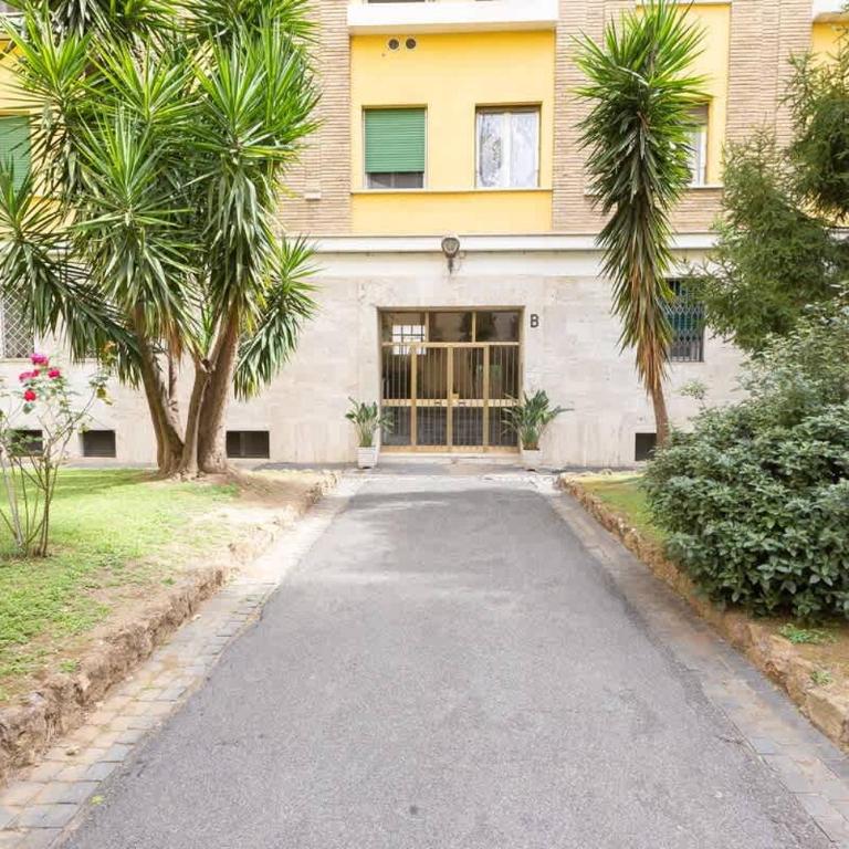 Nuovo appartamento ben collegato con il centro - Appartamento - 50