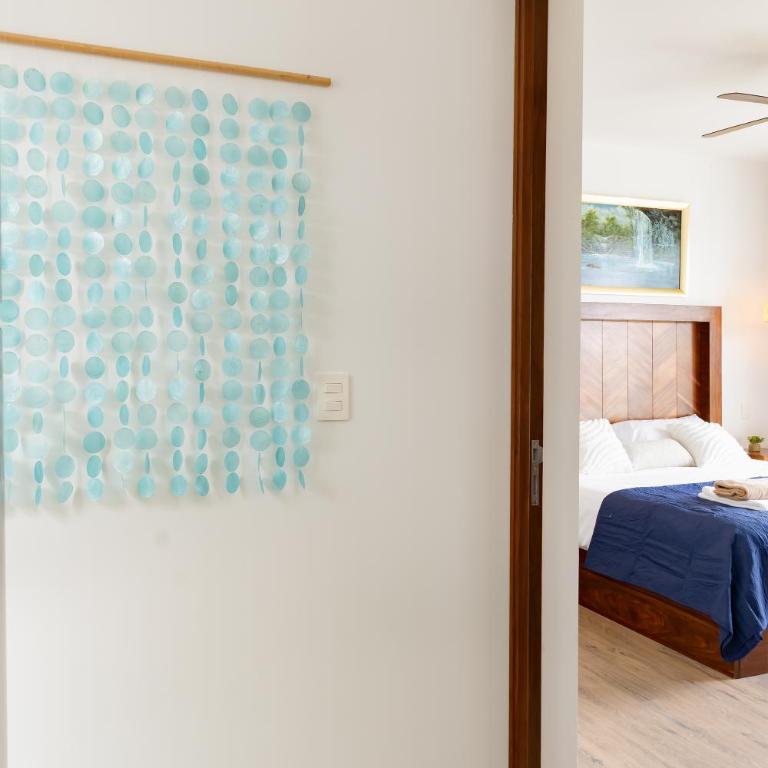 Stylish Playacar Condo with Balcony & Pool - Apartamento Deluxe de 2 dormitorios con vistas al jardín - 35