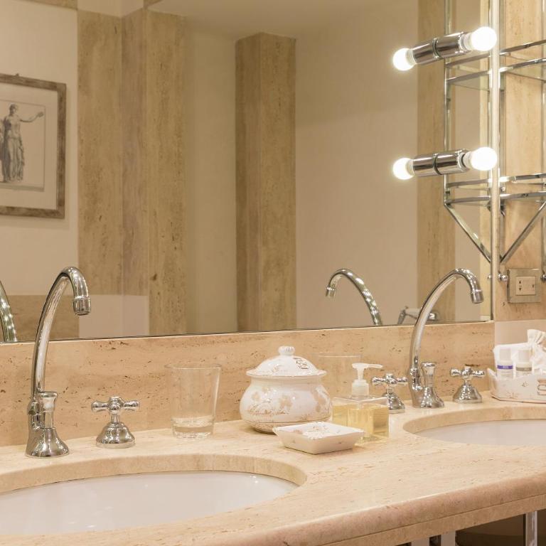 Villa Spalletti Trivelli - Small Luxury Hotels of the World - Junior Suite - 4