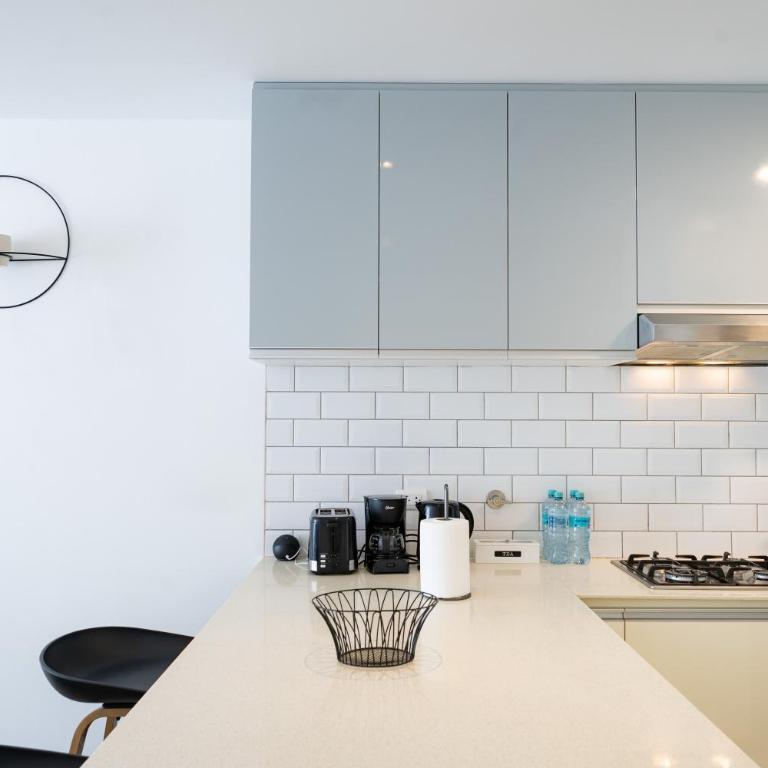 Barranco-Miraflores 2BR OceanView Modern Apt up to 6 guests! - Apartamento de 2 dormitorios - 63