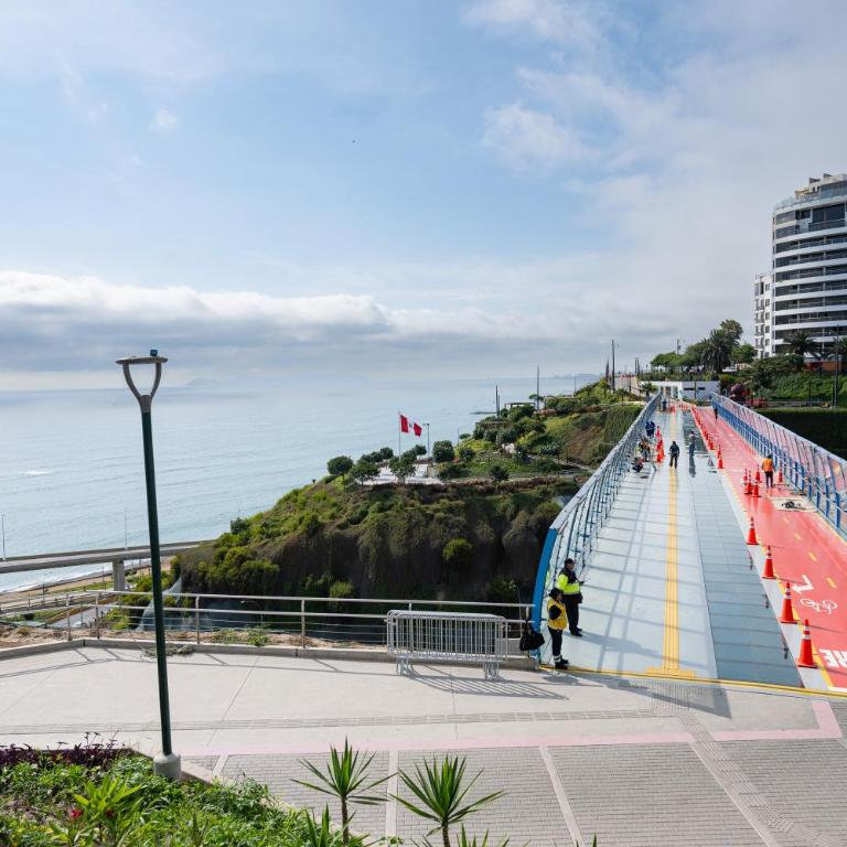 Barranco-Miraflores 2BR OceanView Modern Apt up to 6 guests! - Apartamento de 2 dormitorios - 57