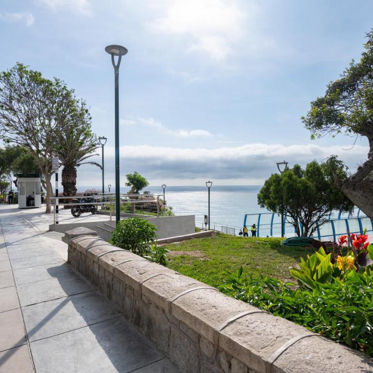 Barranco-Miraflores 2BR OceanView Modern Apt up to 6 guests! - Apartamento de 2 dormitorios - 64