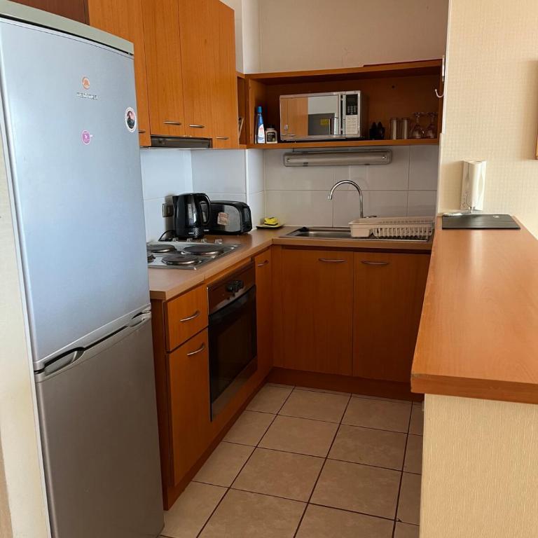 Departamento a pasos del centro y estacionamiento incluido - Apartamento de 2 dormitorios - 15