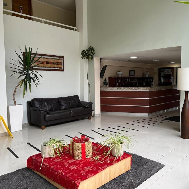 Departamento a pasos del centro y estacionamiento incluido - Apartamento de 2 dormitorios - 24