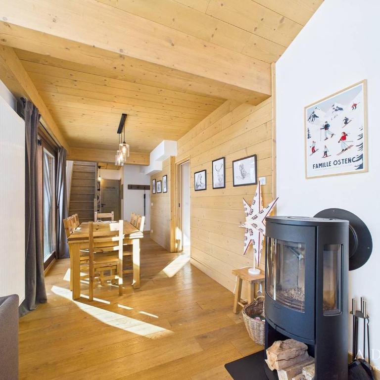 Superbe Apt 5P au Centre, 200m des Pistes, 3 SDB, Mezzanine, Balcon Sud, Parking, WiFi - FR-1-398-656 - Apartment - 5