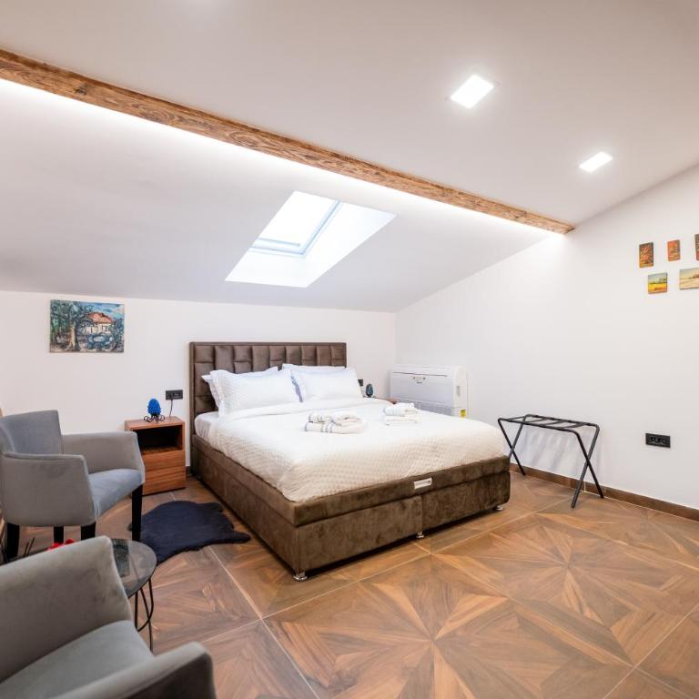 Stella Di Notte City Center Studios - Studio with Spa Bath - 4