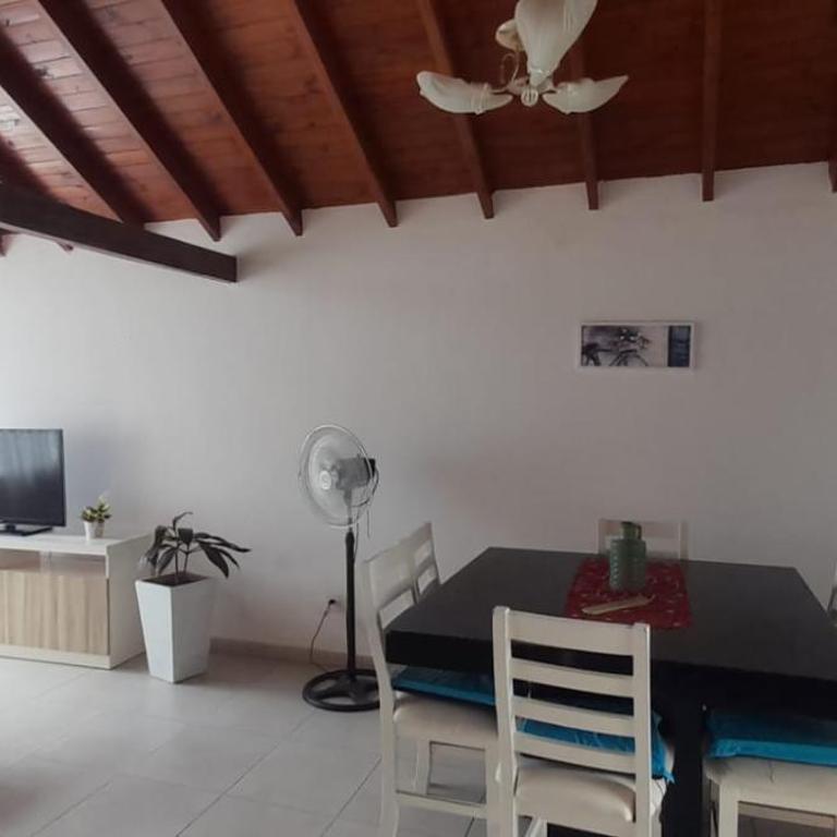 Casa Pinamar - Casa de 3 dormitorios - 1