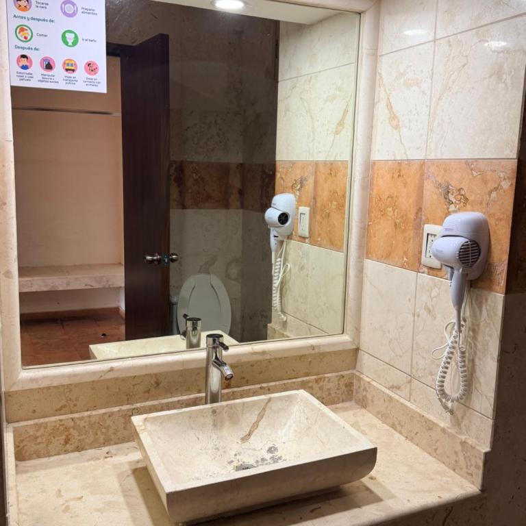 HOTEL A´PONTE - Deluxe Room (2 Adults + 1 Child) - 2