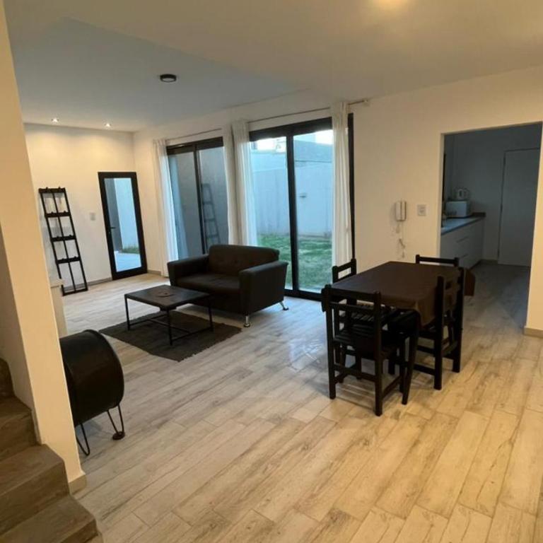 Dúplex con Garage Esperanza - Two-Bedroom House - 10