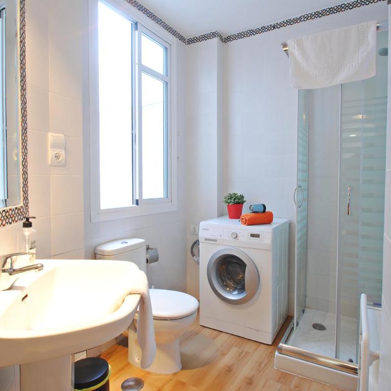 Fantastic Penthouse Malaga Center - Two-Bedroom Apartment - 13