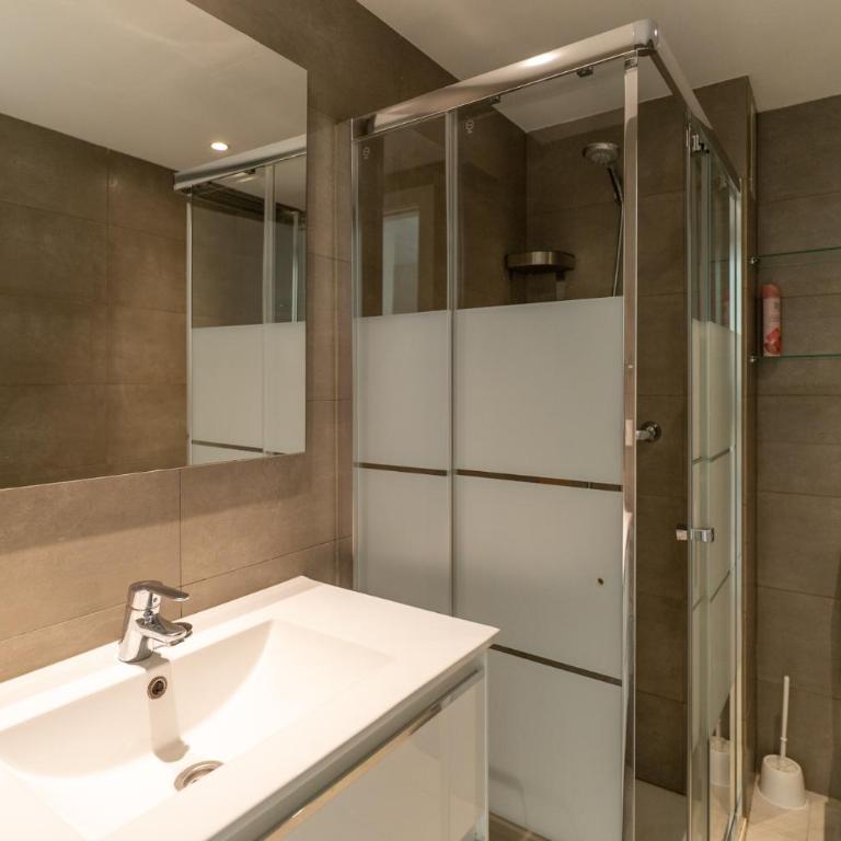 Concepcion Room - Apartamento de 3 dormitorios con balcón - 16