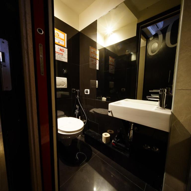 Nerva Accommodation SUBURRA - Camera Matrimoniale/Doppia con Letti Singoli - 4