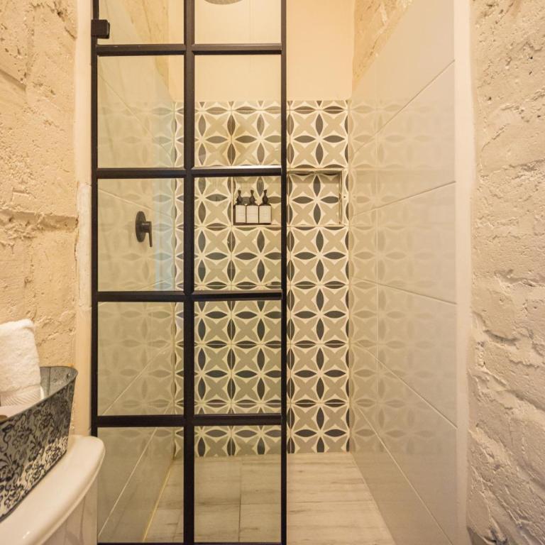 CASA HOTEL LAS HORTENSIAS - Quadruple Room with Private Bathroom - 8