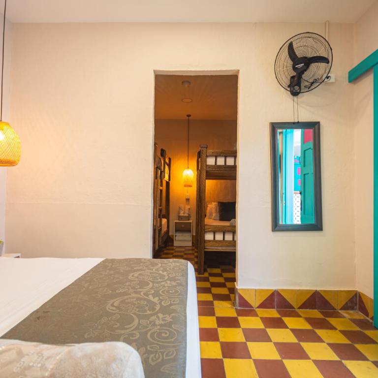 CASA HOTEL LAS HORTENSIAS - Family Cabin on Boat - 10