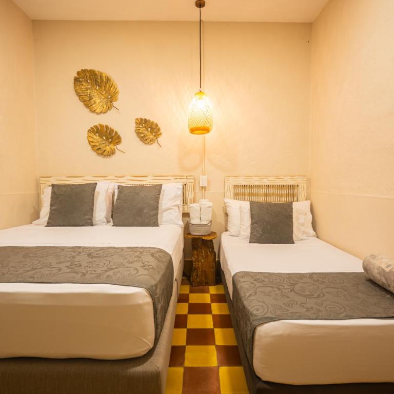 CASA HOTEL LAS HORTENSIAS - Classic Triple Room - 11