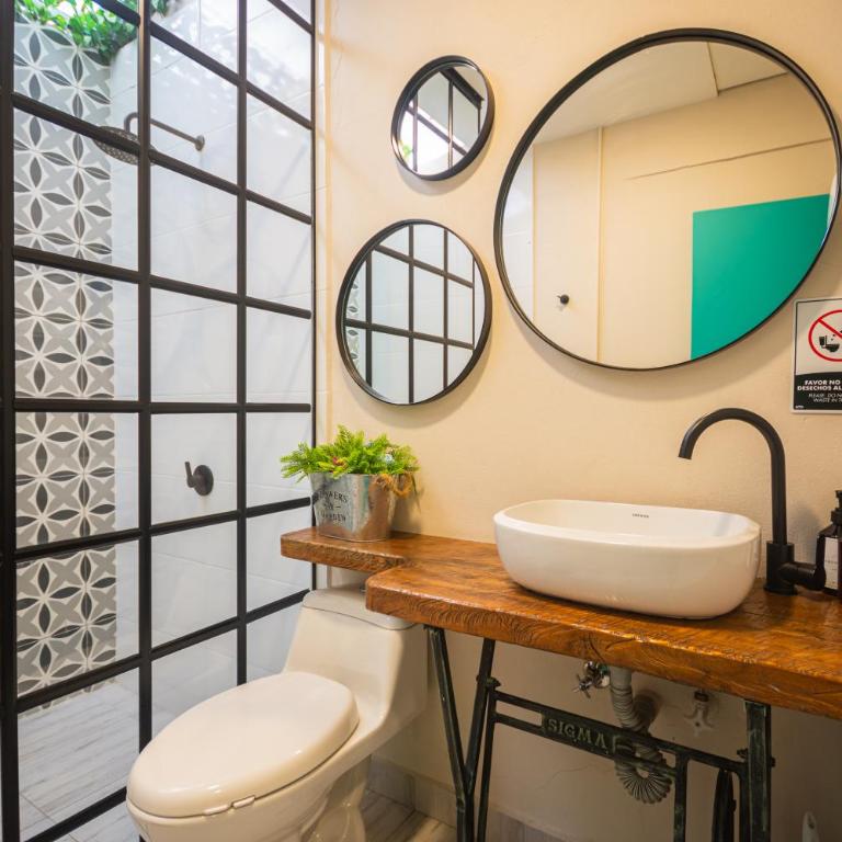 CASA HOTEL LAS HORTENSIAS - Triple Room with Private Bathroom - 6