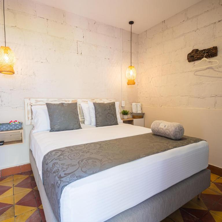 CASA HOTEL LAS HORTENSIAS - Double Room - 2