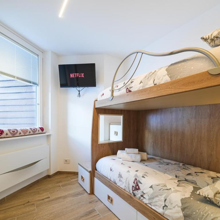 Cervinia - Appartamento ristrutturato vicino alle piste da sci, fino a 6 posti letto - Appartamento Deluxe con 2 Camere da Letto - 12
