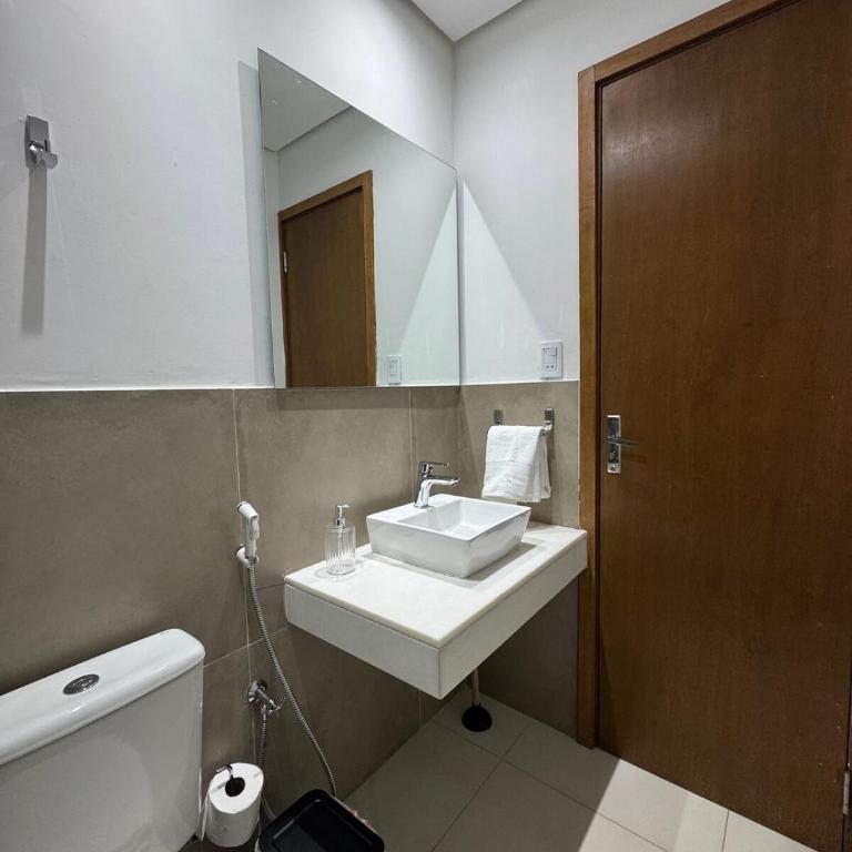 Depto Premium con piscina y cochera a 1 cuadra Shopping del Sol - Two-Bedroom Apartment - 15