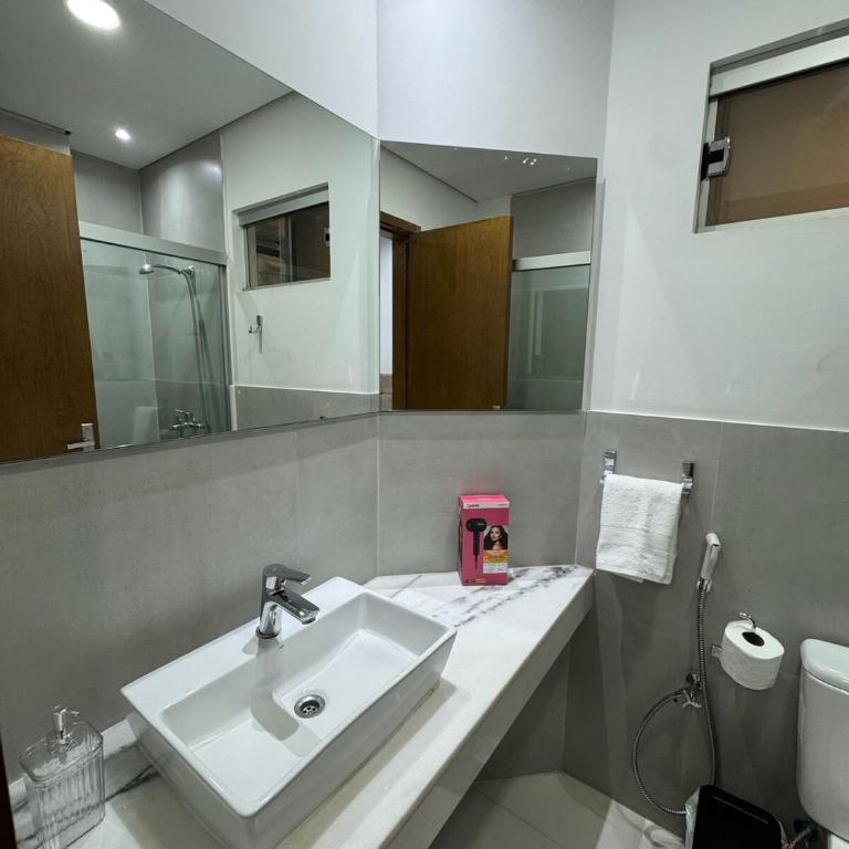Depto Premium con piscina y cochera a 1 cuadra Shopping del Sol - Two-Bedroom Apartment - 7