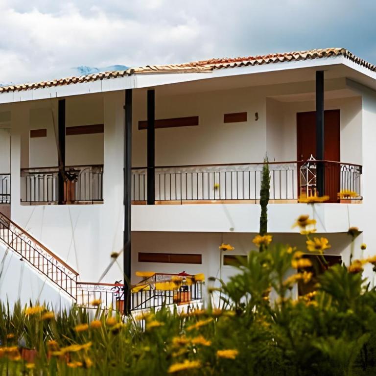 El Solaz Suites By Honnor Living - Deluxe King Suite - 15