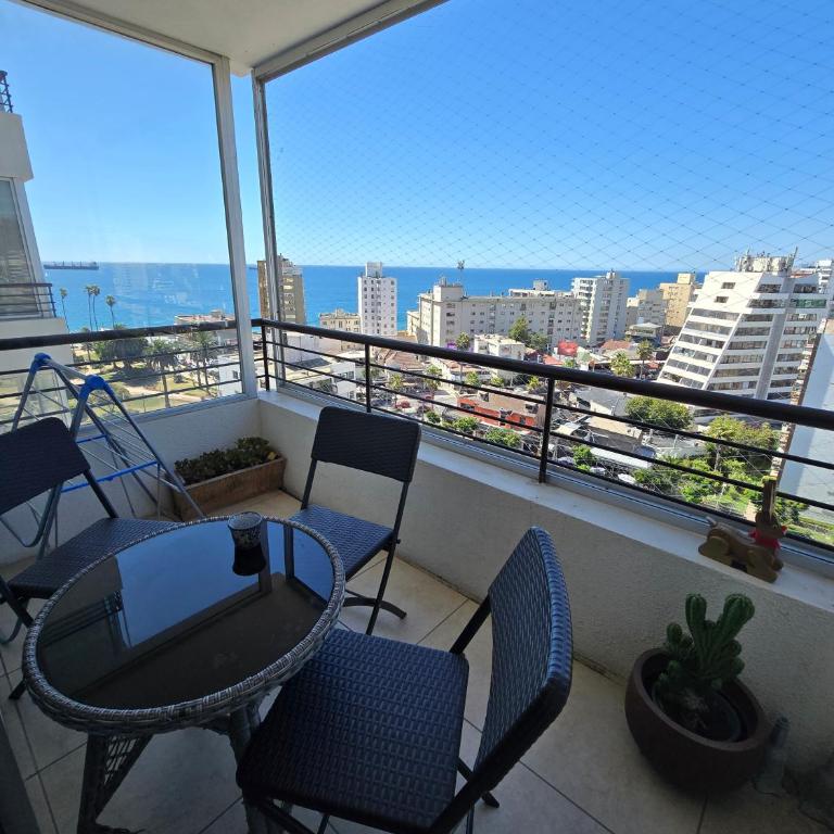 Delpino Propiedades Marina Casino 5 Poniente 3 Dorm Y 2 Baños - Three-Bedroom Apartment with Sea View - 4