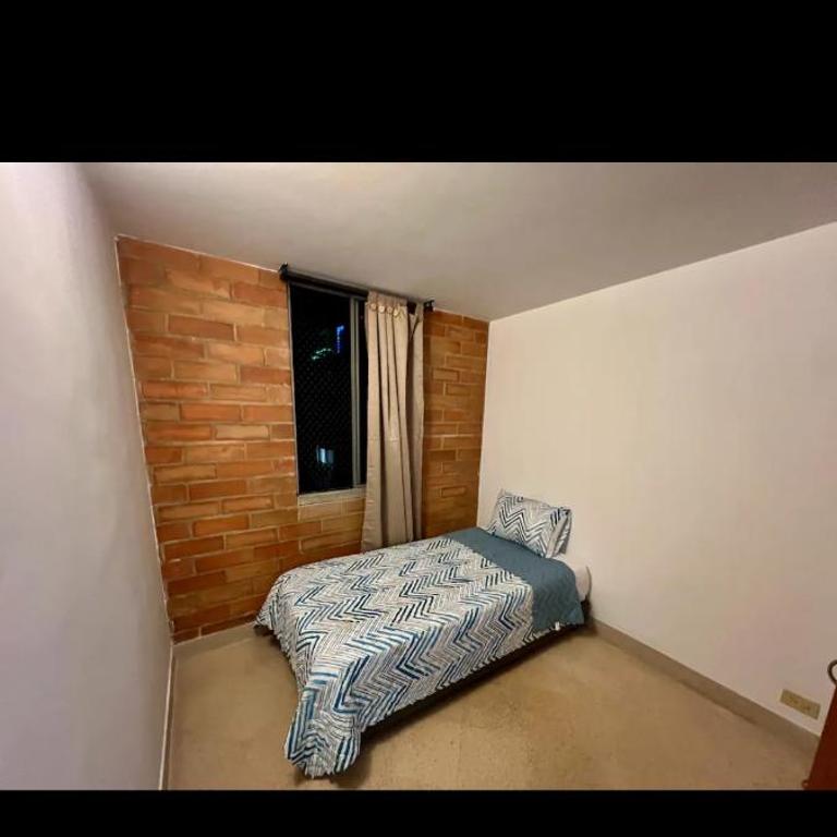 Apartamento en excelente ubicación en el Poblado para renta con estadía mínima de 1 mes - Two-Bedroom Apartment - 3