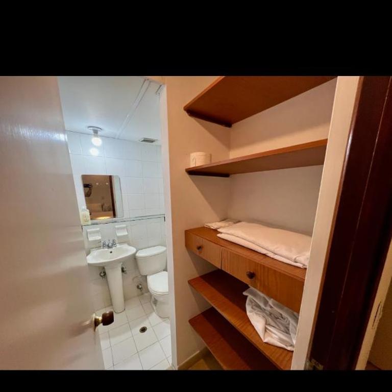 Apartamento en excelente ubicación en el Poblado para renta con estadía mínima de 1 mes - Two-Bedroom Apartment - 11