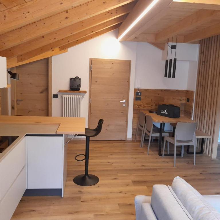 Casa Zena - Appartamento Familiare con 2 Camere da Letto e Vista - 6
