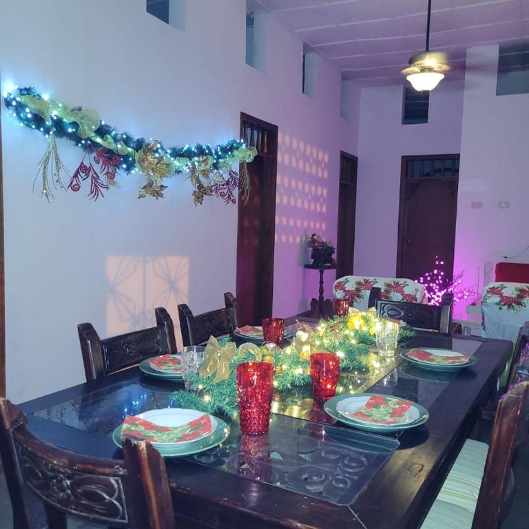 Donde ligia - Three-Bedroom House - 2